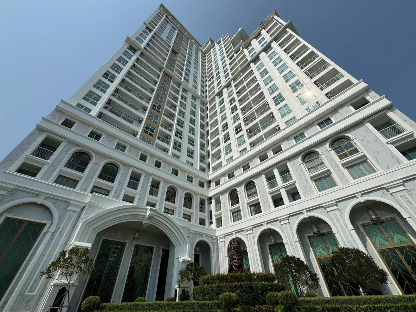 The Empire Chic Residence Jomtien & Yahaha Екстериор снимка