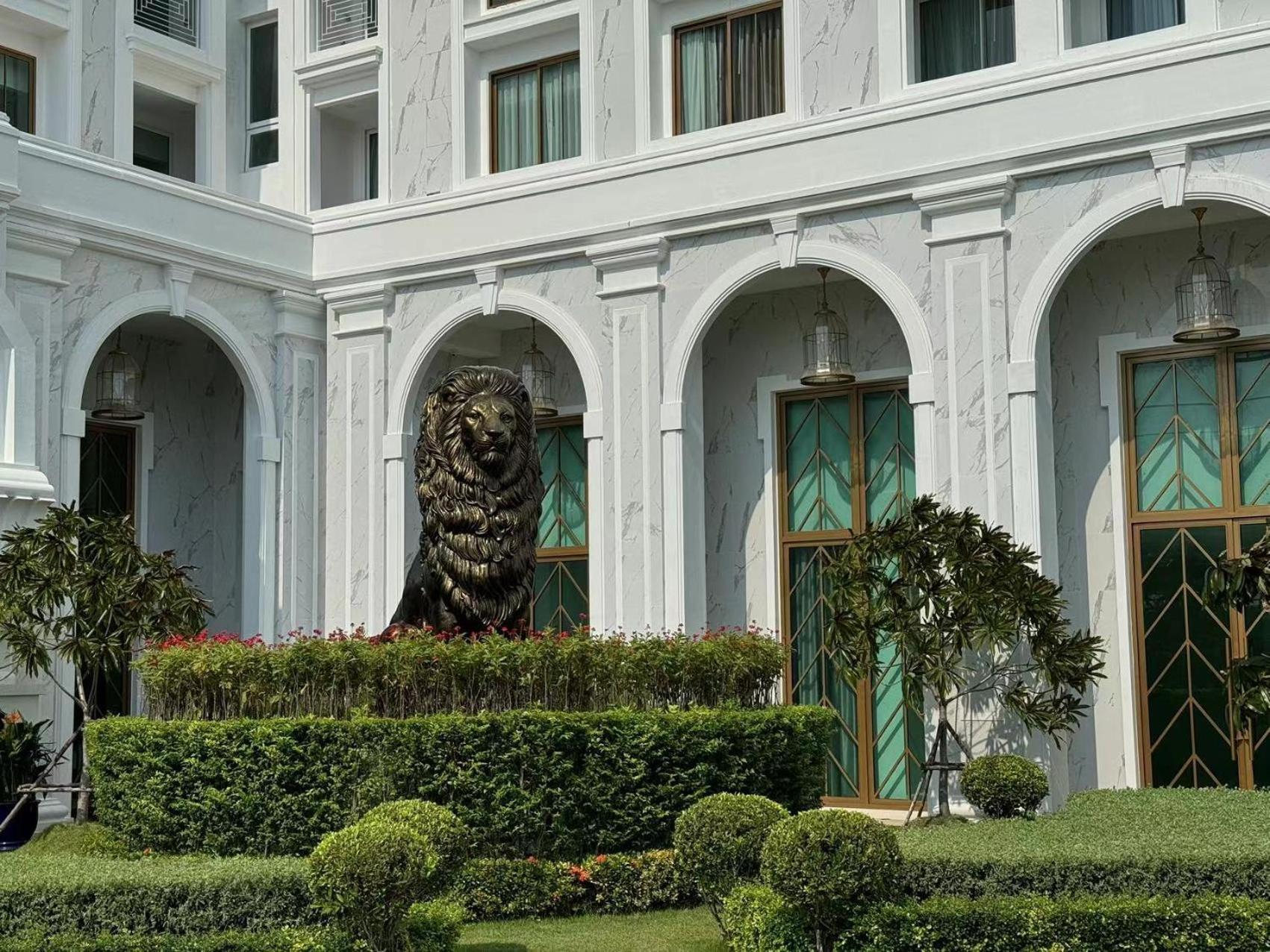 The Empire Chic Residence Jomtien & Yahaha Екстериор снимка