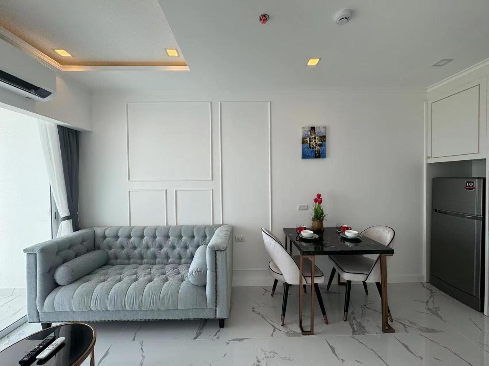The Empire Chic Residence Jomtien & Yahaha Екстериор снимка