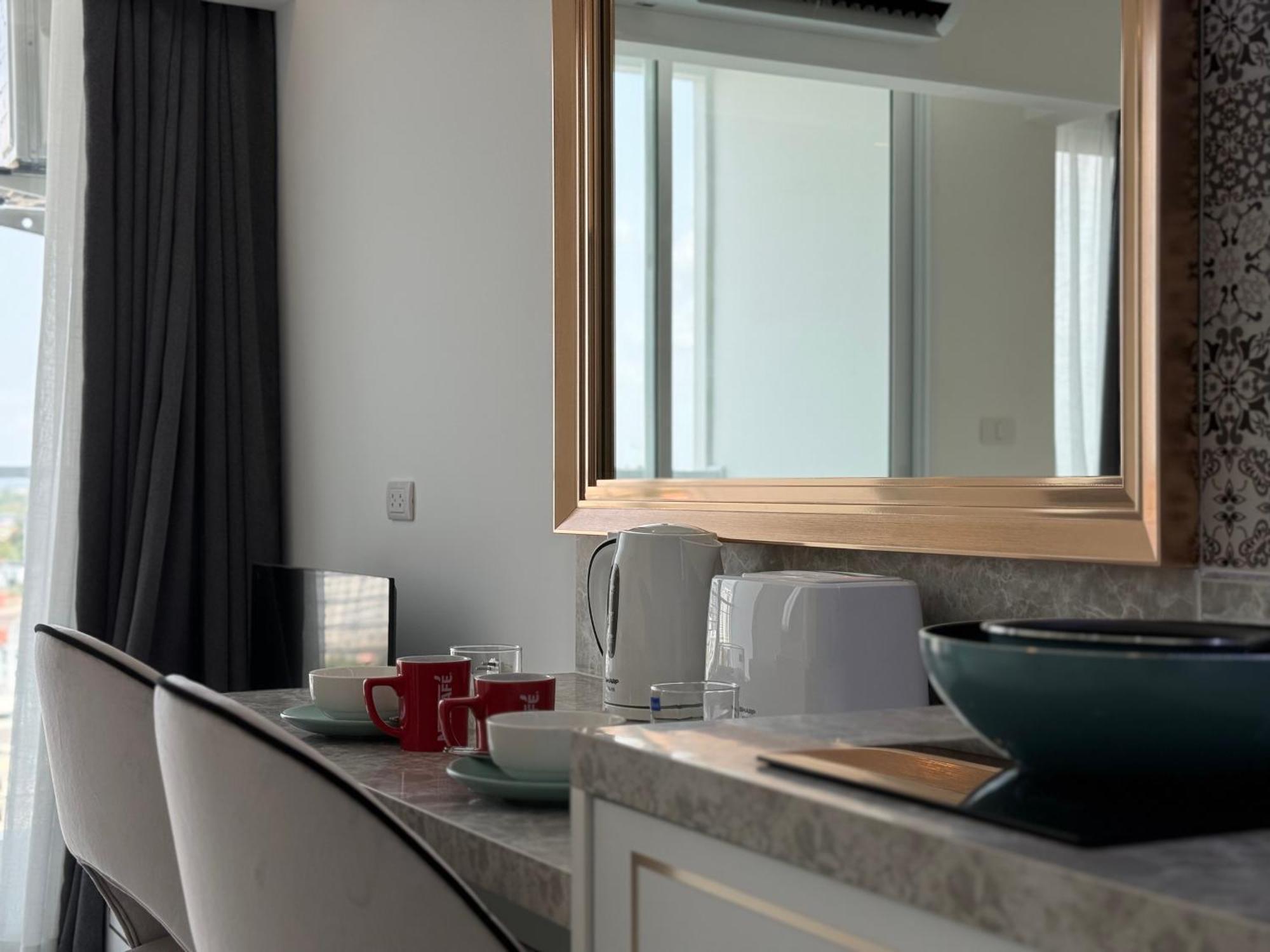 The Empire Chic Residence Jomtien & Yahaha Екстериор снимка