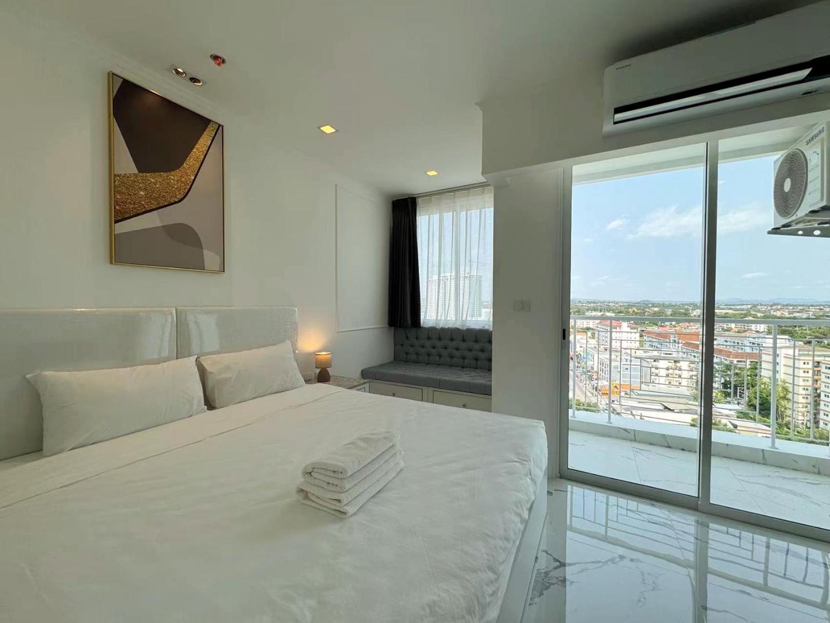 The Empire Chic Residence Jomtien & Yahaha Екстериор снимка