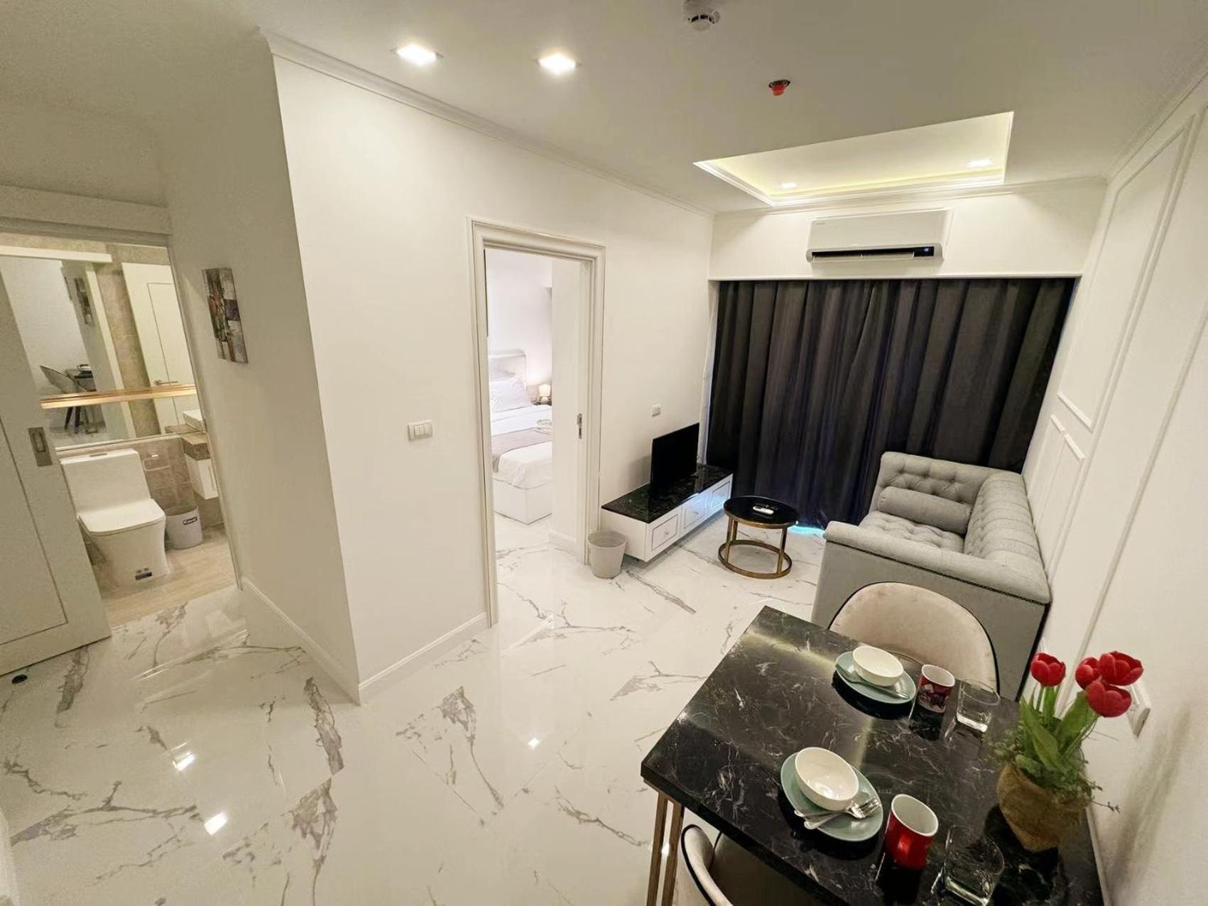 The Empire Chic Residence Jomtien & Yahaha Екстериор снимка