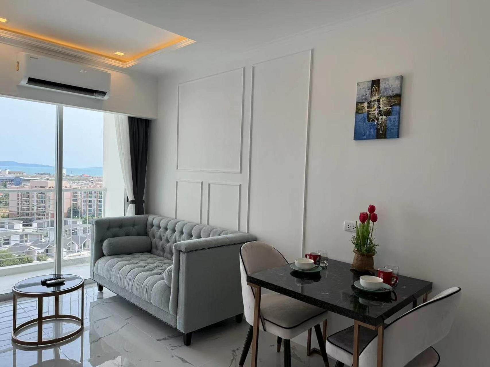 The Empire Chic Residence Jomtien & Yahaha Екстериор снимка